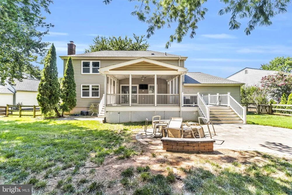 3204 LOCKGATE COURT Herndon, VA 20171