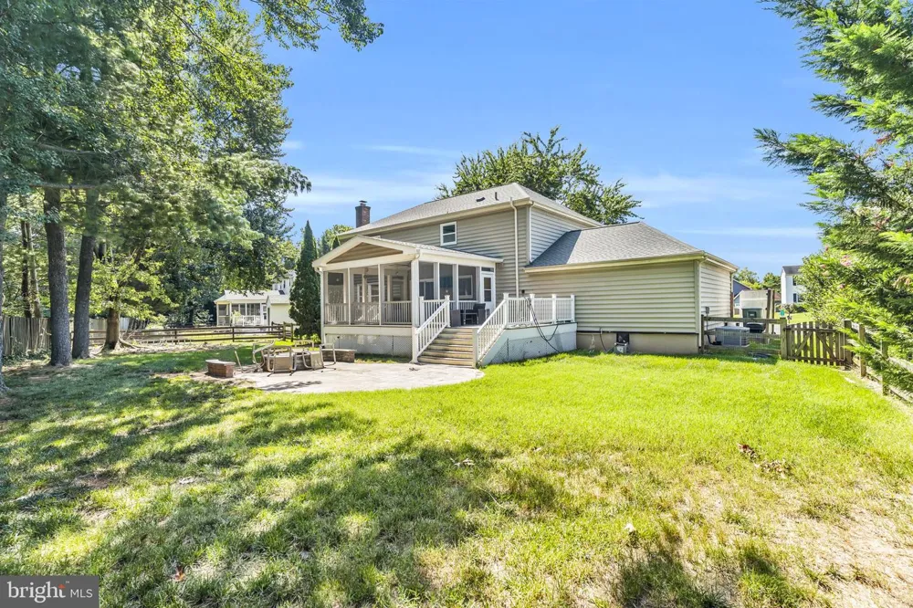 3204 LOCKGATE COURT Herndon, VA 20171