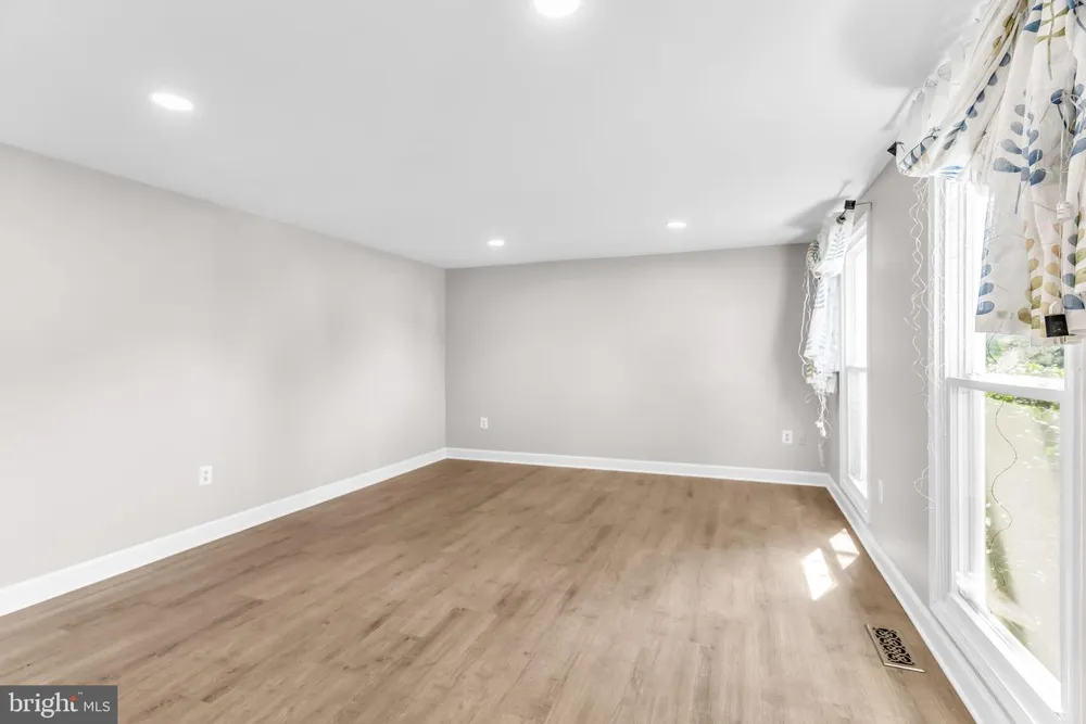 3204 LOCKGATE COURT Herndon, VA 20171