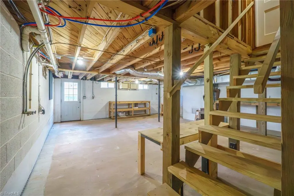 108 Jefferson Street Yadkinville, NC 27055
