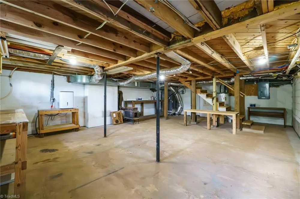 108 Jefferson Street Yadkinville, NC 27055