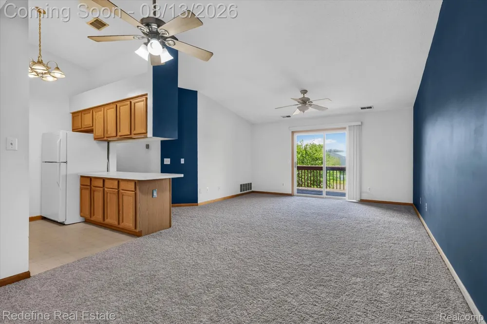 9696 Sawgrass Court #6 Van Buren Charter Township, MI 48111