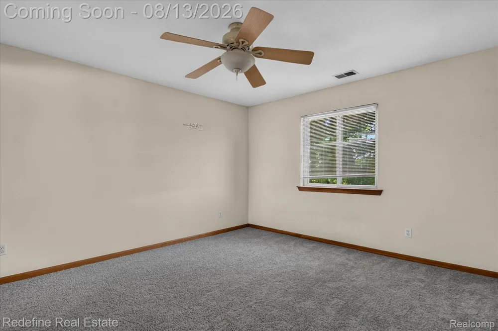 9696 Sawgrass Court #6 Van Buren Charter Township, MI 48111