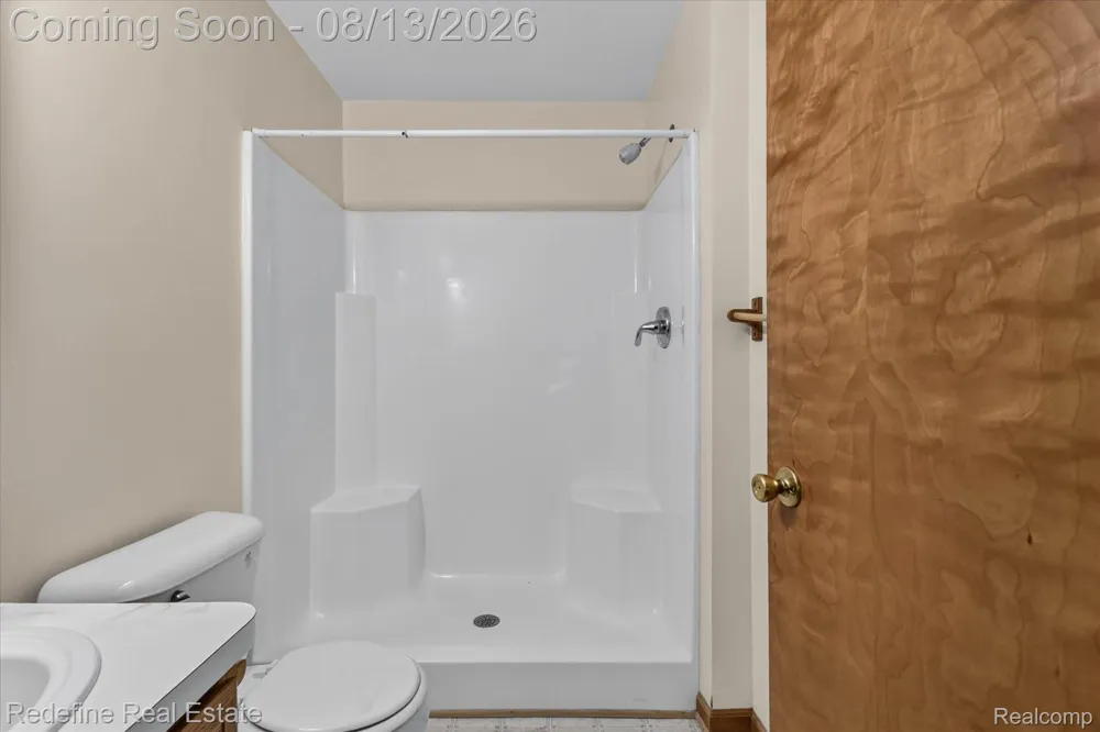 9696 Sawgrass Court #6 Van Buren Charter Township, MI 48111
