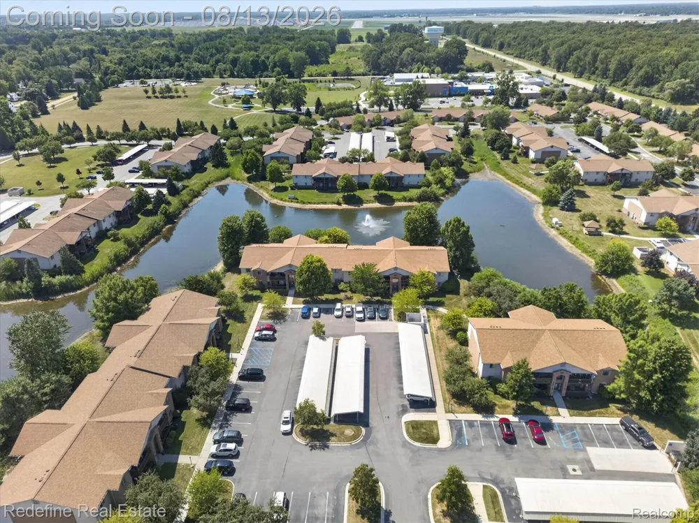 9696 Sawgrass Court #6 Van Buren Charter Township, MI 48111