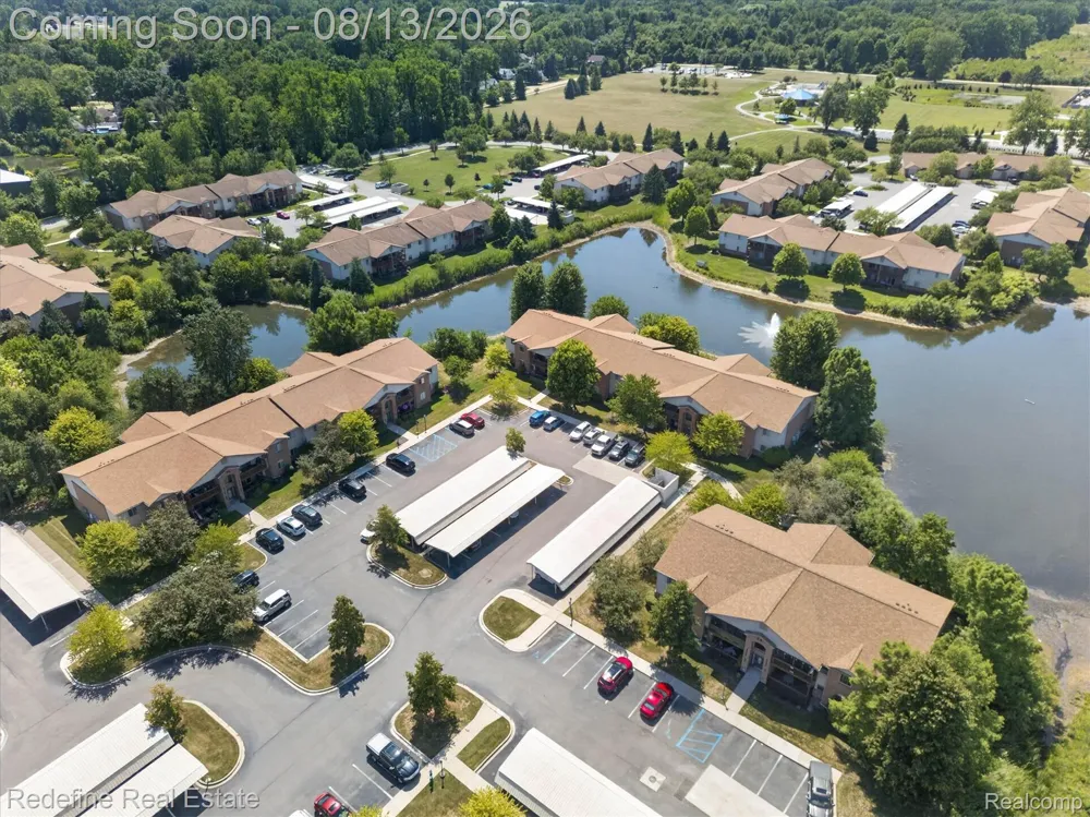 9696 Sawgrass Court #6 Van Buren Charter Township, MI 48111