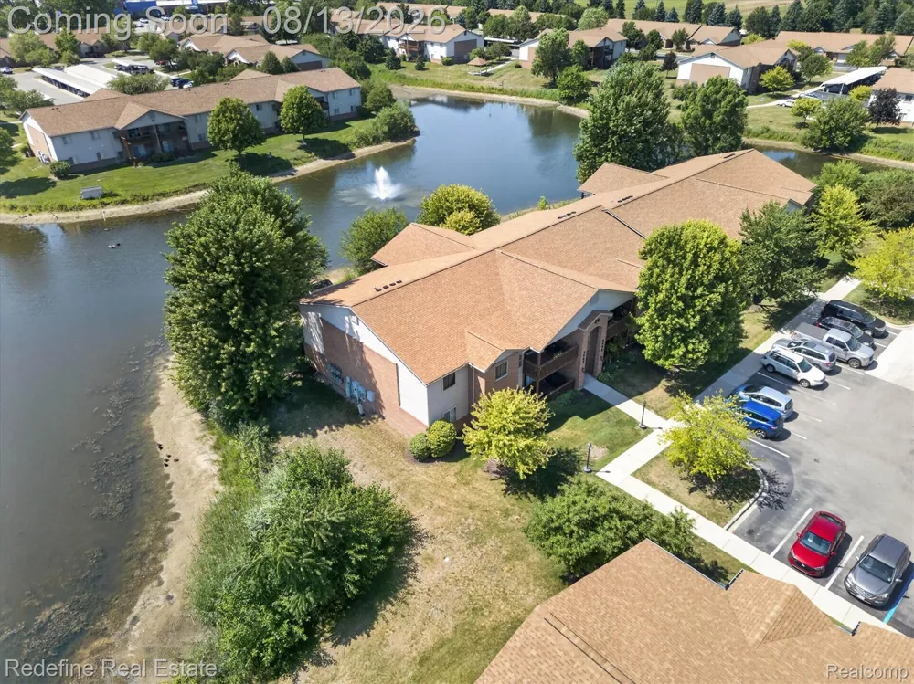9696 Sawgrass Court #6 Van Buren Charter Township, MI 48111
