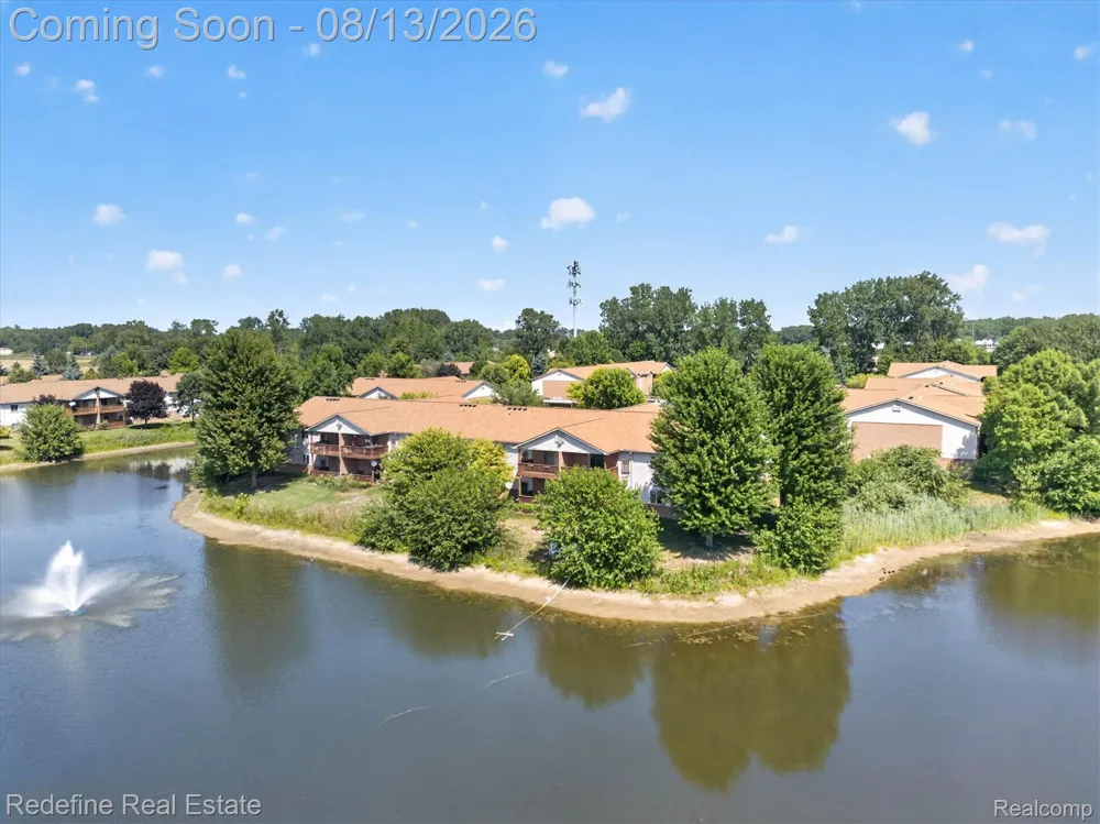 9696 Sawgrass Court #6 Van Buren Charter Township, MI 48111