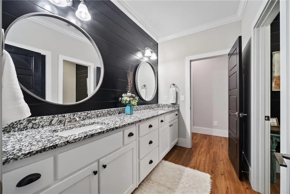302 Savannah Drive Mansfield, GA 30055