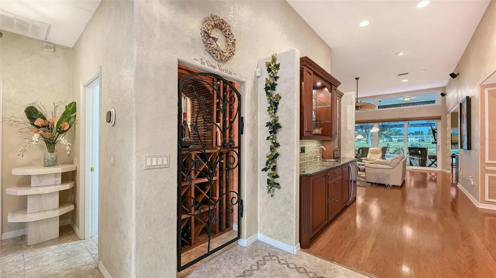 5476 GOLF POINTE DRIVE Sarasota, FL 34243