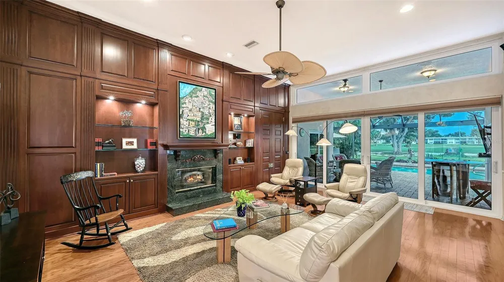 5476 GOLF POINTE DRIVE Sarasota, FL 34243