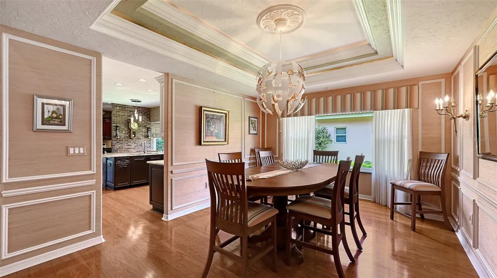 5476 GOLF POINTE DRIVE Sarasota, FL 34243