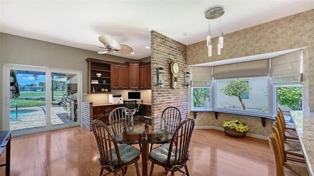 5476 GOLF POINTE DRIVE Sarasota, FL 34243