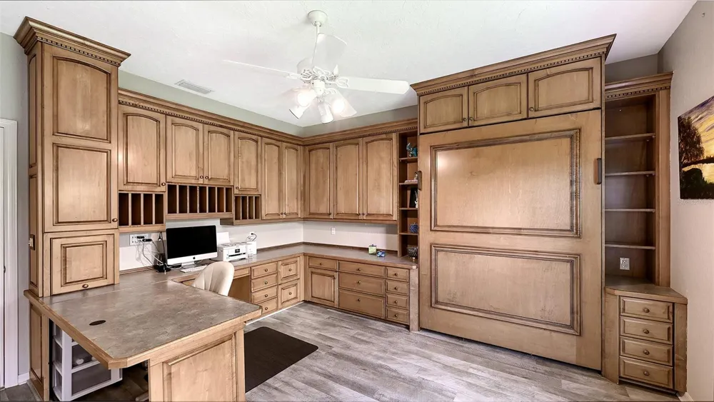 5476 GOLF POINTE DRIVE Sarasota, FL 34243