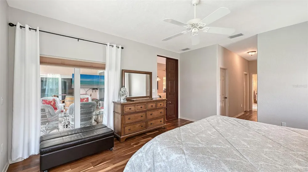5476 GOLF POINTE DRIVE Sarasota, FL 34243