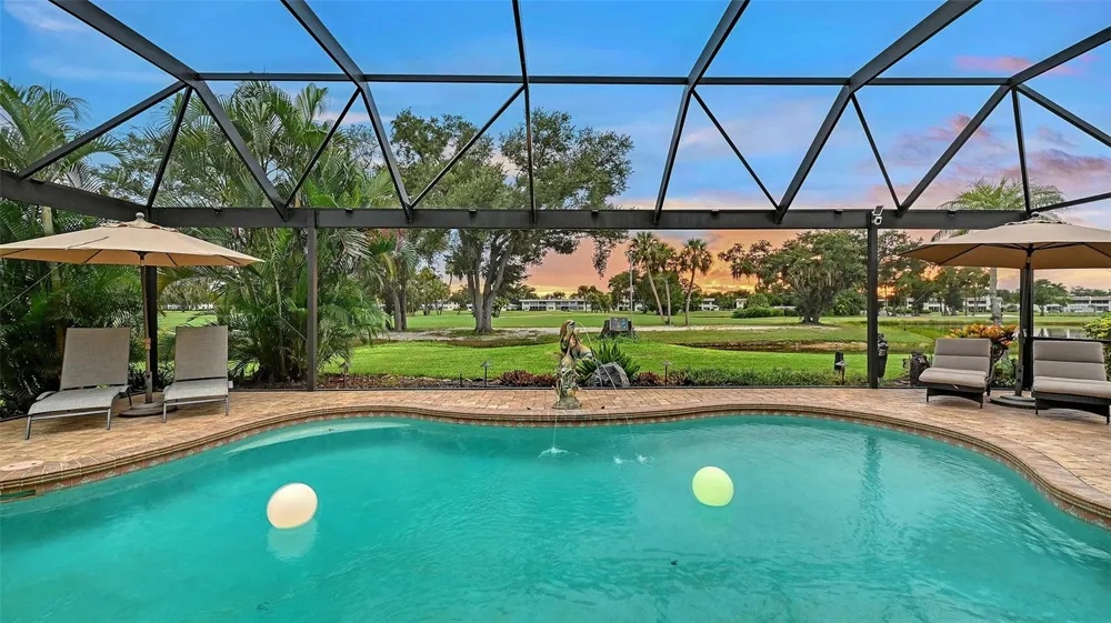5476 GOLF POINTE DRIVE Sarasota, FL 34243