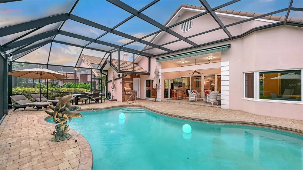 5476 GOLF POINTE DRIVE Sarasota, FL 34243