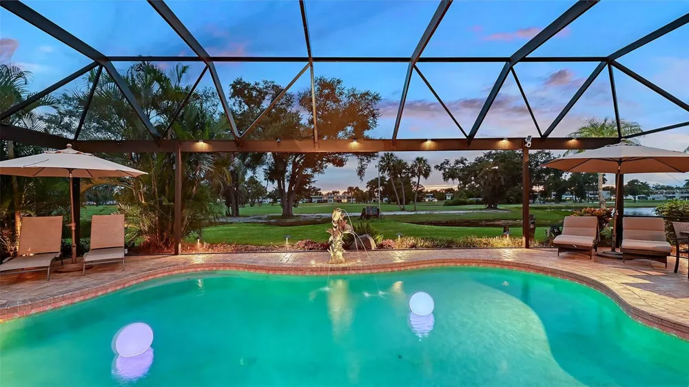 5476 GOLF POINTE DRIVE Sarasota, FL 34243