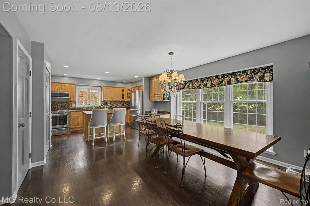 35565 Tall Pine Road Farmington City, MI 48335