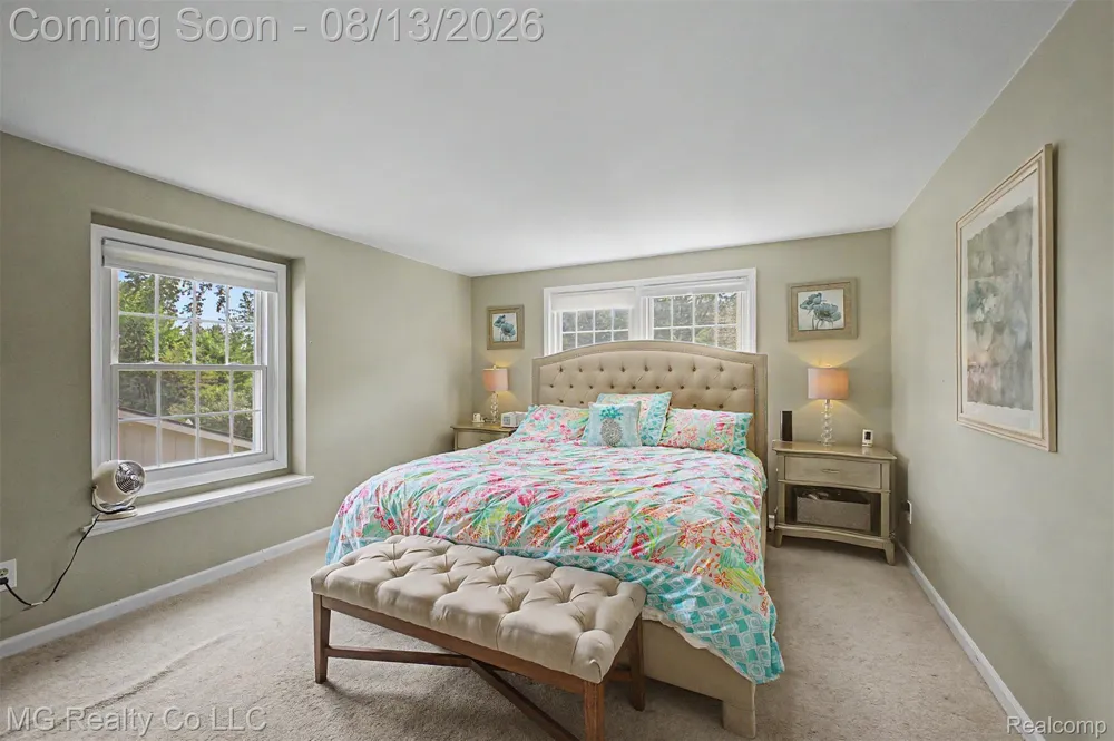35565 Tall Pine Road Farmington City, MI 48335