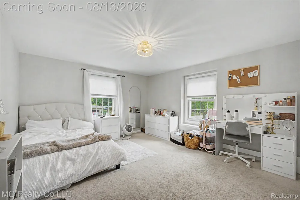 35565 Tall Pine Road Farmington City, MI 48335