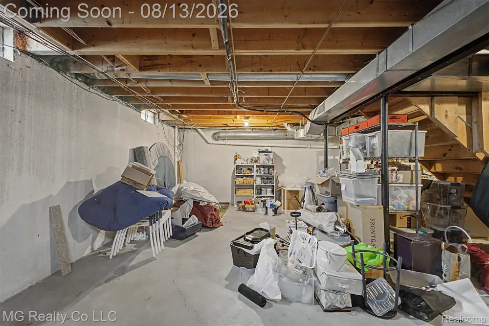 35565 Tall Pine Road Farmington City, MI 48335