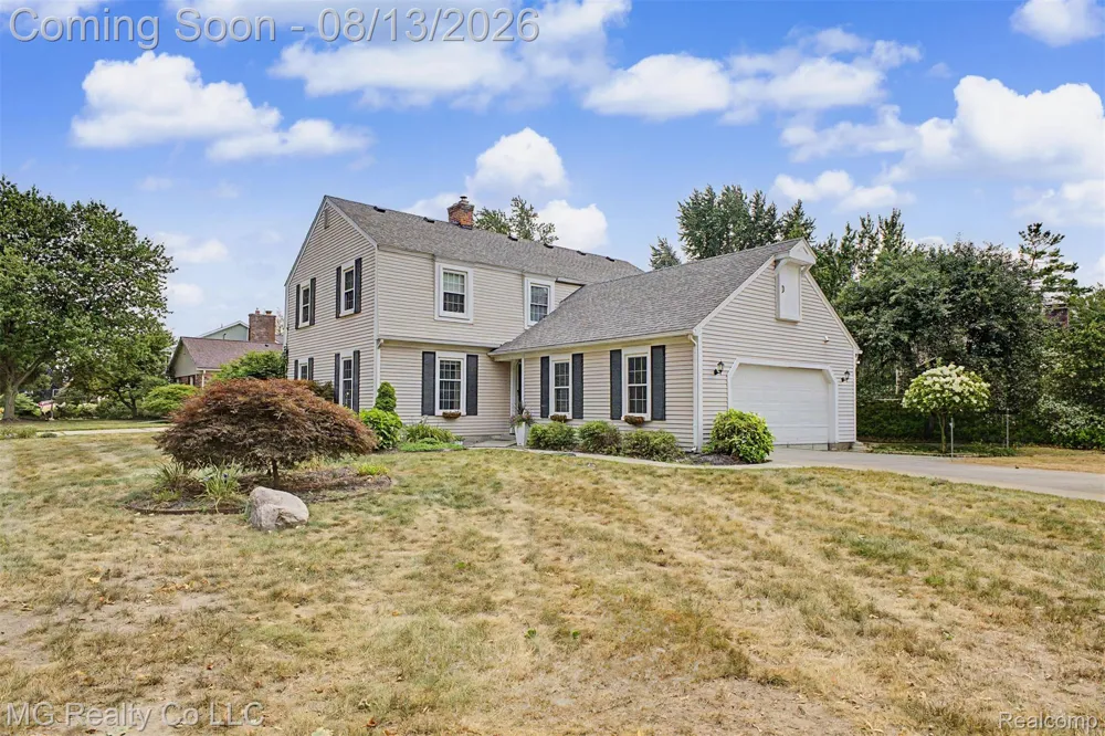 35565 Tall Pine Road Farmington City, MI 48335