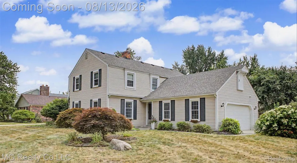 35565 Tall Pine Road Farmington City, MI 48335