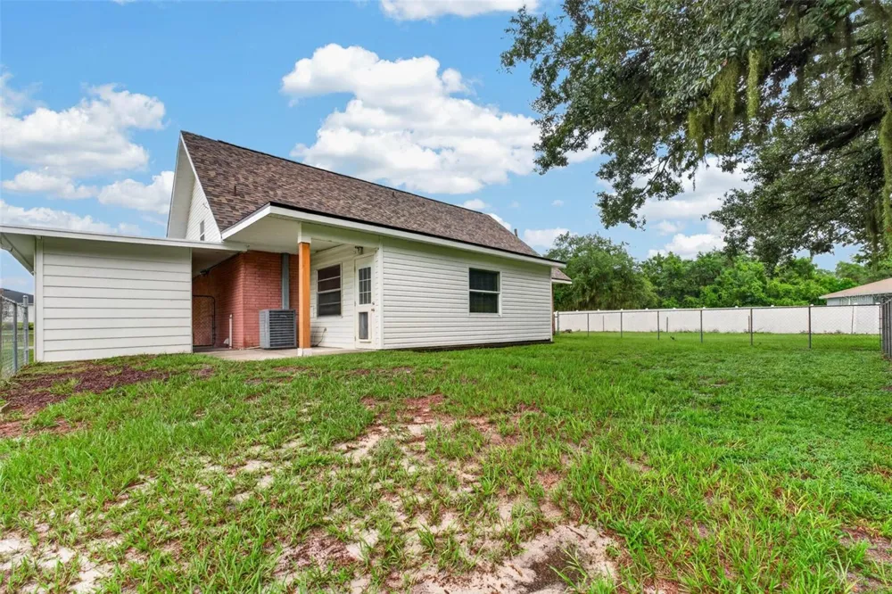 5838 OLD BARTOW EAGLE LAKE ROAD Winter Haven, FL 33880