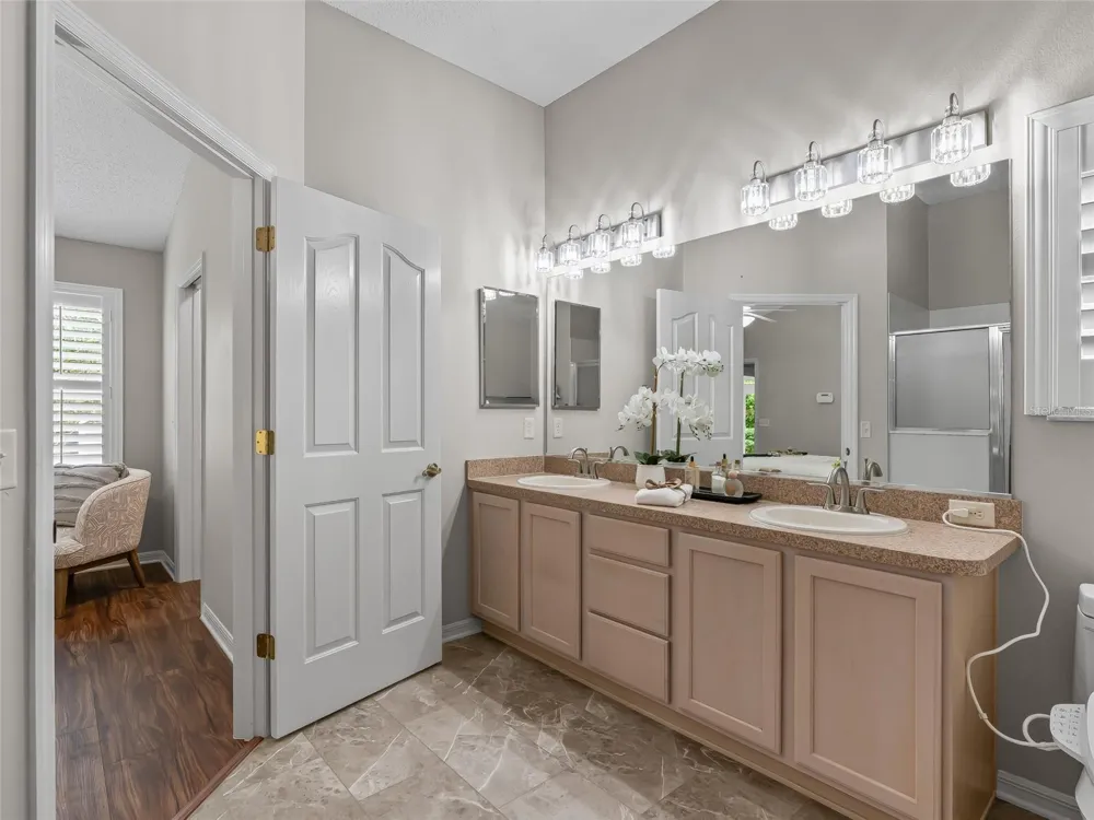 17899 SE 87TH BOURNE AVENUE The Villages, FL 32162