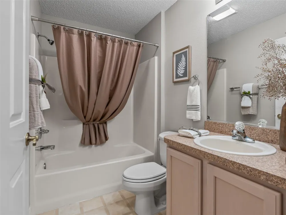17899 SE 87TH BOURNE AVENUE The Villages, FL 32162
