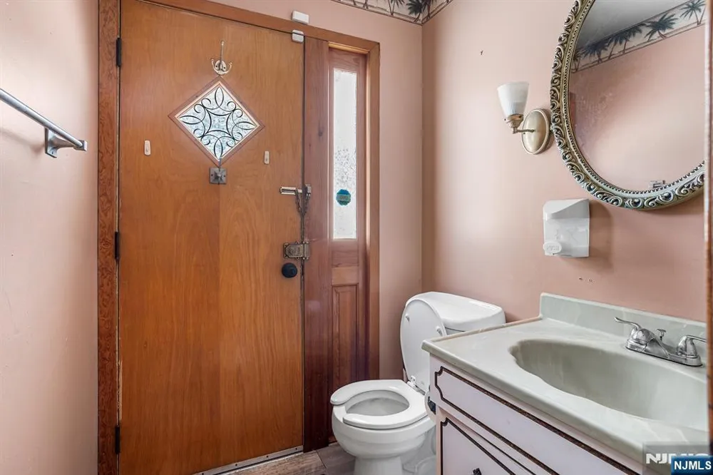 74 Country Club Road Willingboro, NJ 08046
