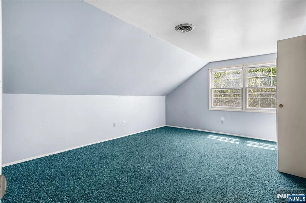 74 Country Club Road Willingboro, NJ 08046