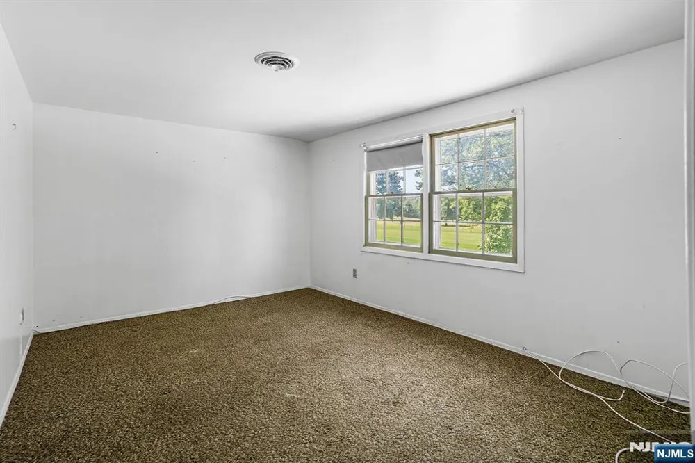 74 Country Club Road Willingboro, NJ 08046