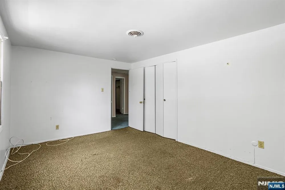 74 Country Club Road Willingboro, NJ 08046