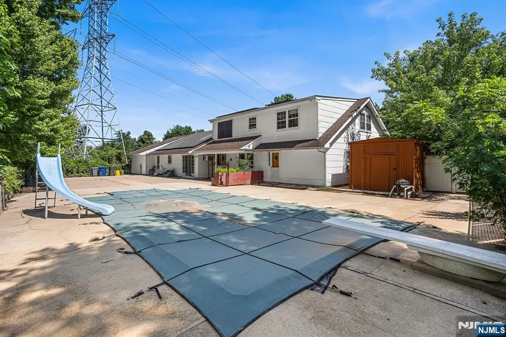 74 Country Club Road Willingboro, NJ 08046