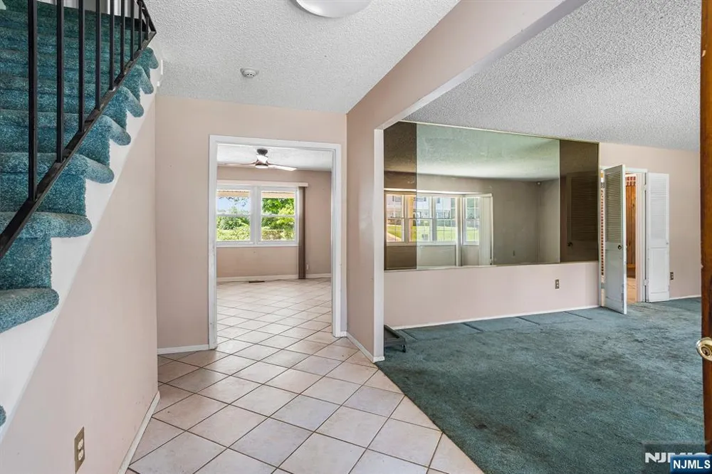 74 Country Club Road Willingboro, NJ 08046