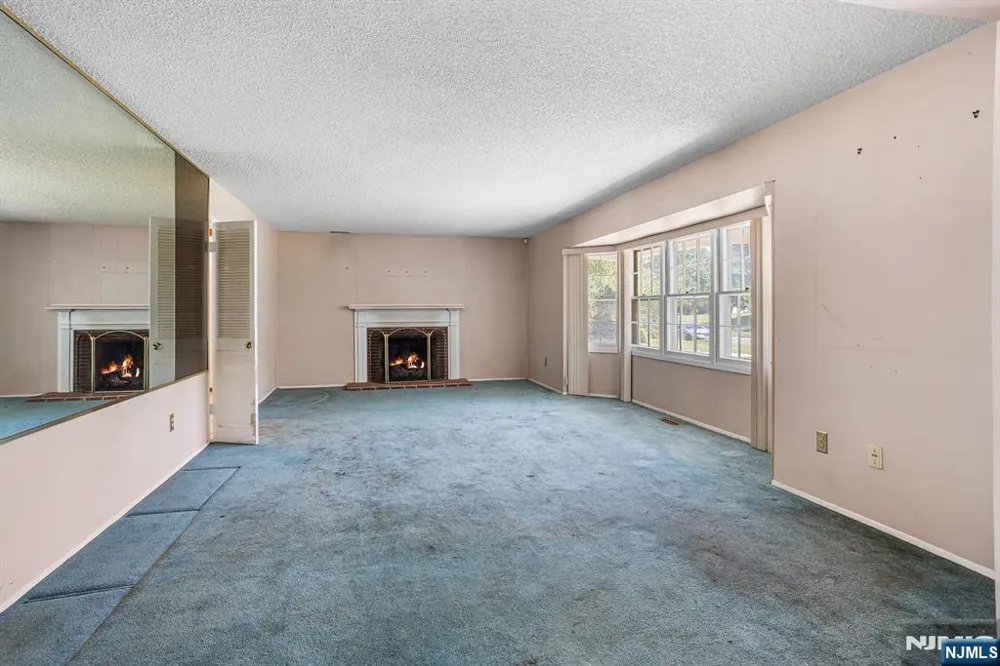 74 Country Club Road Willingboro, NJ 08046