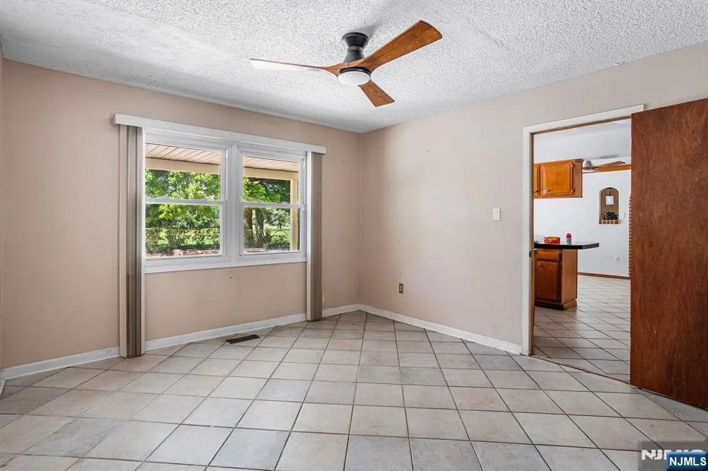 74 Country Club Road Willingboro, NJ 08046