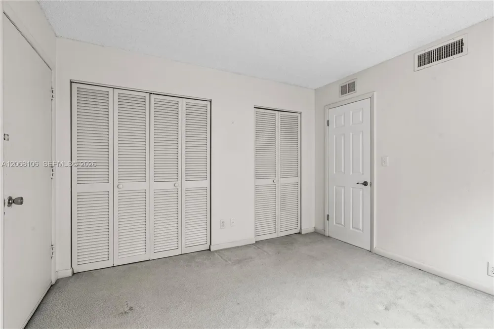 5 Bluebill #702 + 802 Naples, FL 34108