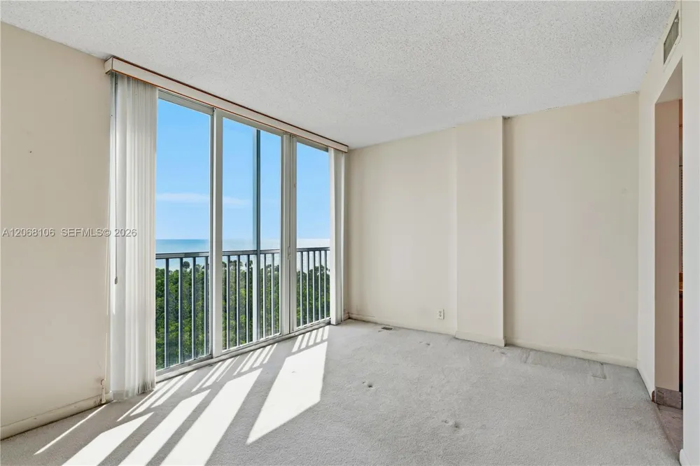 5 Bluebill #702 + 802 Naples, FL 34108
