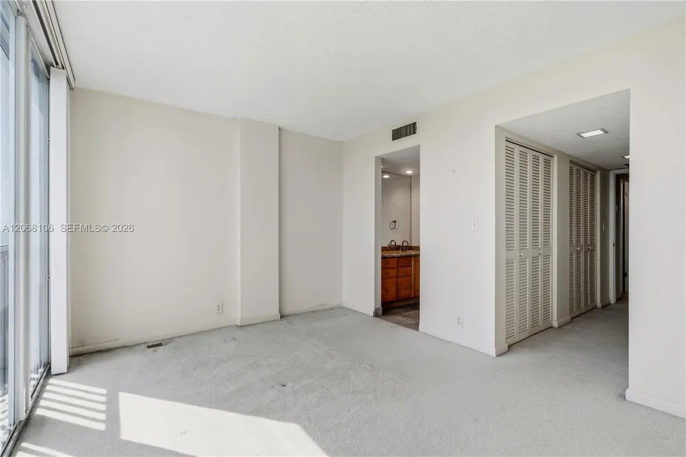 5 Bluebill #702 + 802 Naples, FL 34108