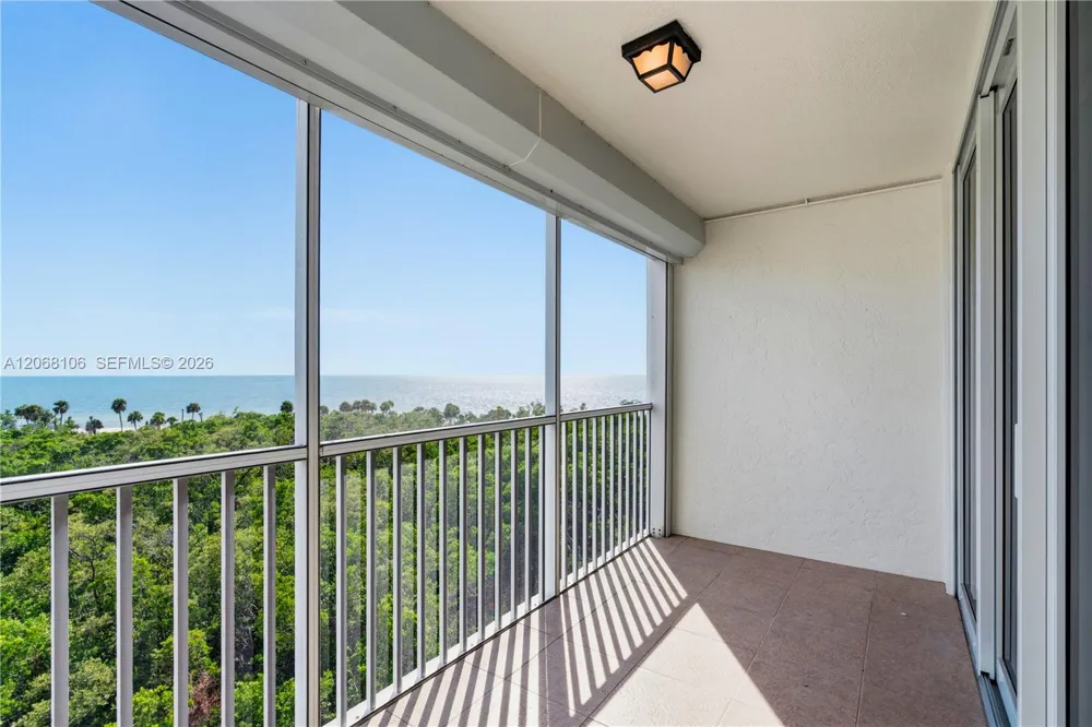 5 Bluebill #702 + 802 Naples, FL 34108