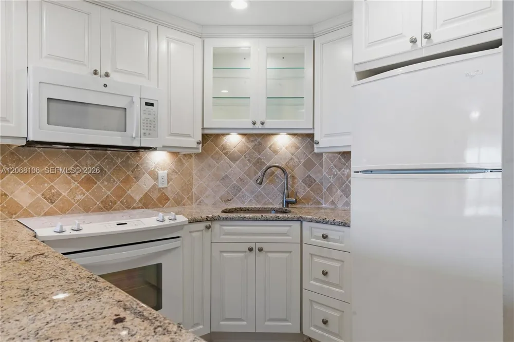 5 Bluebill #702 + 802 Naples, FL 34108