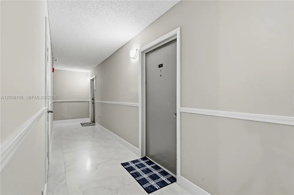 5 Bluebill #702 + 802 Naples, FL 34108