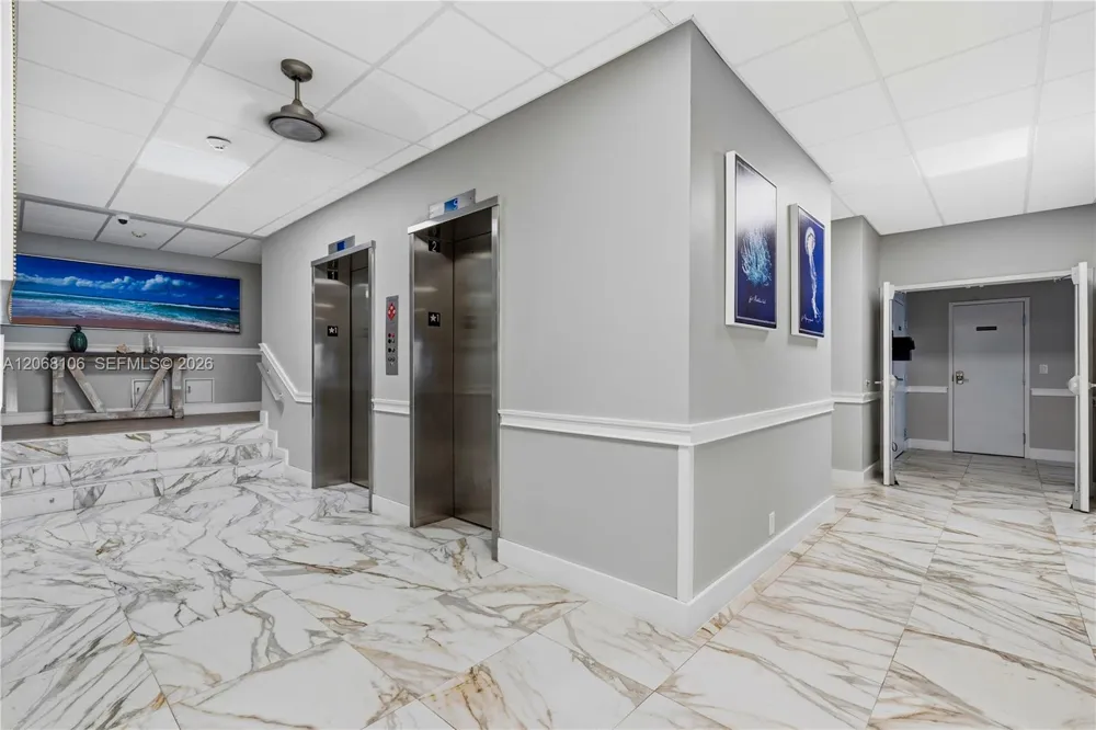 5 Bluebill #702 + 802 Naples, FL 34108