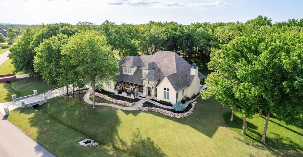 8112 72nd EastAvenue Owasso, OK 74055