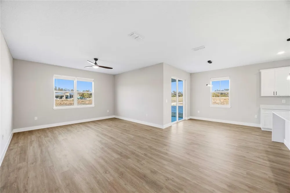 2145 RIVER HAWK LOOP Winter Haven, FL 33880