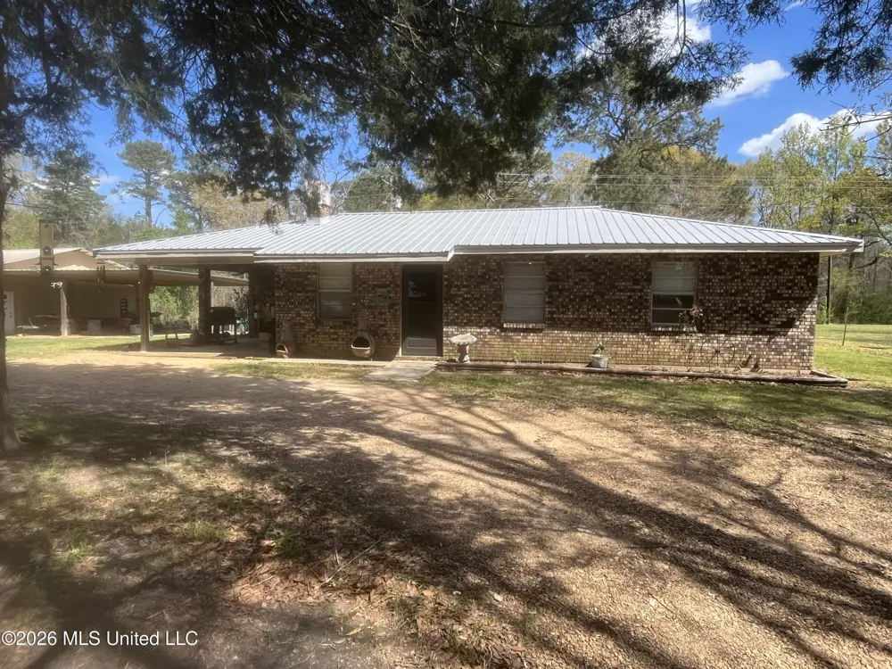 1215 NW Mount Zion Road Brookhaven, MS 39601