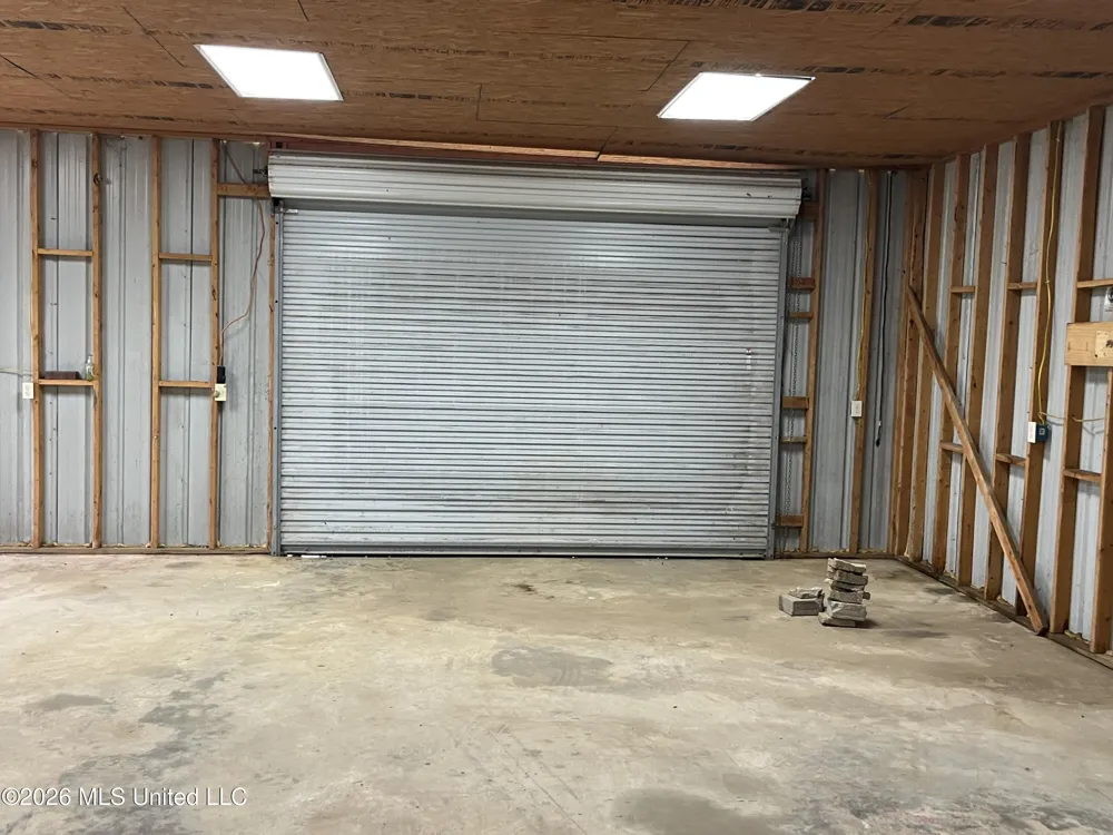 1215 NW Mount Zion Road Brookhaven, MS 39601